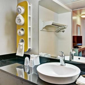 Motel 6 Pittsburgh, PA - Crafton - 24