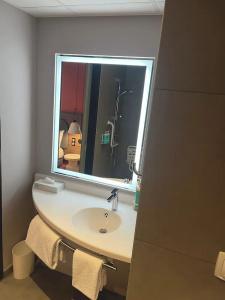 Novotel Suites Clermont Ferrand Polydome - 97