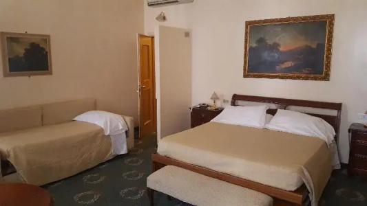 Rosetta Perugia Tapestry Collection by Hilton - 28