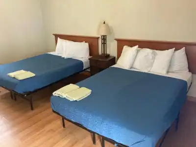 Hillside Motel - 22