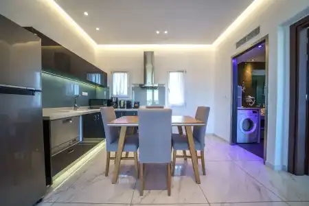 Elysian Suites - 85