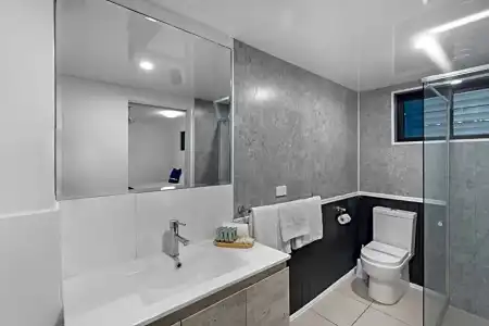 Montego Mermaid Beach Motel - 69