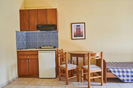 Troulis Aparthotel - 27