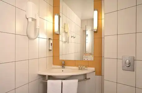 Ibis Kyiv City Center - 9