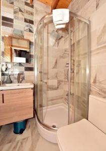 Royal Garden Suite - 9