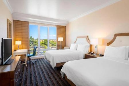 DoubleTree by Hilton San Diego Bayside - 99