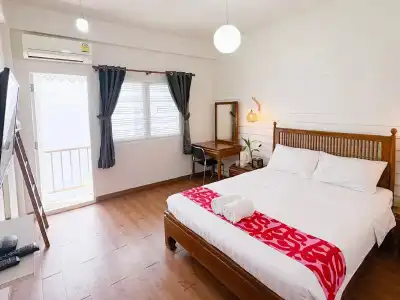 Les Fleurs Bangkok Hostel - 3