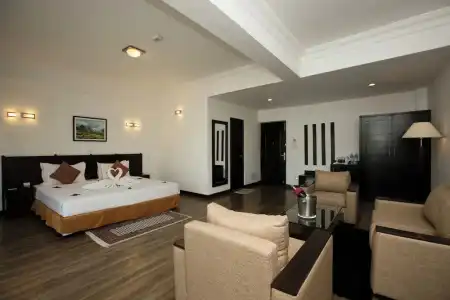 Waterfront Resort by KGH Group - 76