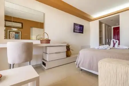 Kamari Beach - All inclusive - 24