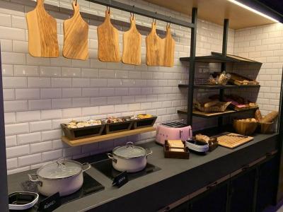 Moxy Essen City - 10