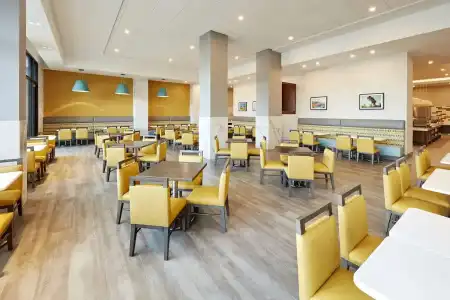 Anaheim Suites Resort - 17