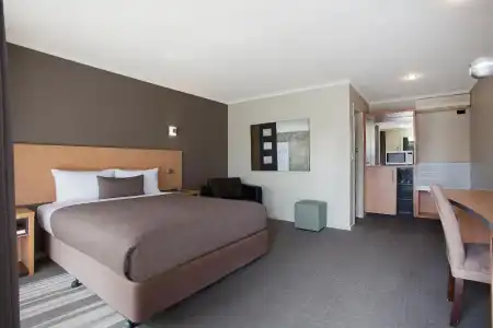 Comfort Inn On Raglan - 54