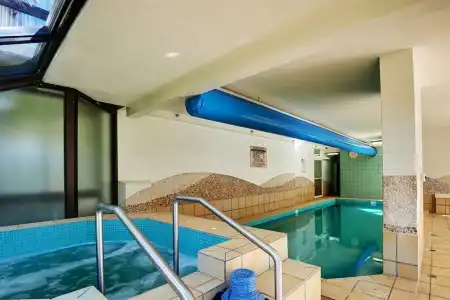 ULTIQA Beach Haven At Broadbeach - 13
