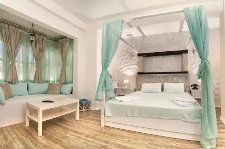 Derin Alaçatı - 2