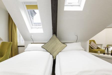 PLATZHIRSCH ZÜRICH- Downtown Boutique & Sushi Lounge - 27