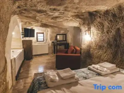 Tale Cave Inn - 141