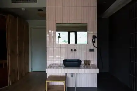 In Gallery Spa & - 71