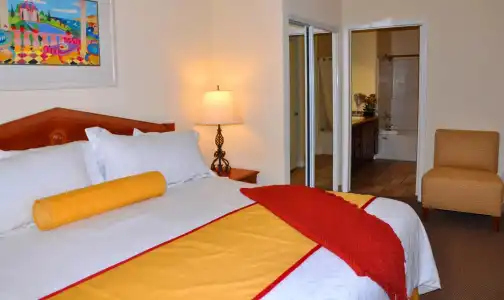 Club De Soleil All-Suite Resort - 4