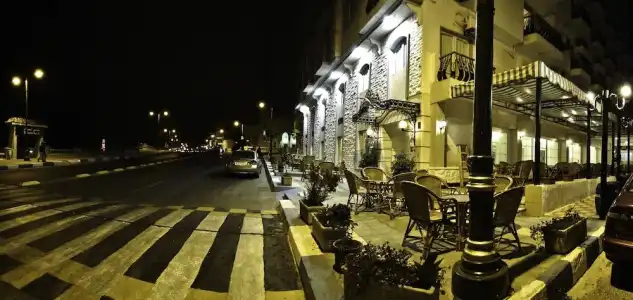 Negresco - 12