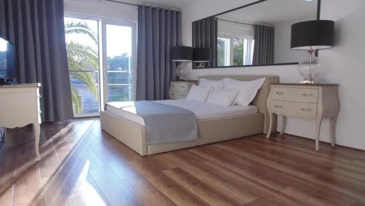Refresh Boutique Apartments - 213