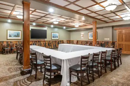 Best Western Premier Mariemont Inn - 23
