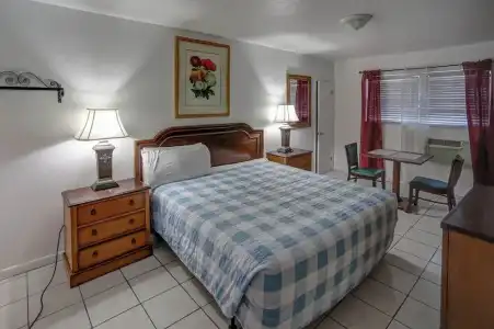 Green Seas Motel - 79