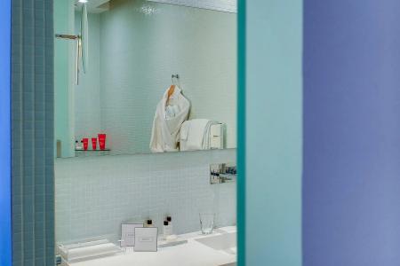 de Bourgtheroulde, Autograph Collection - 32