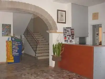 Ostello Casa per Ferie Stella Marina - Hostel - 11