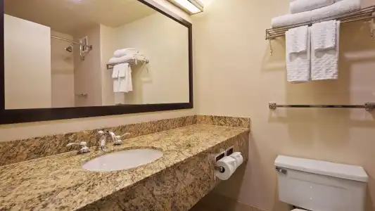 Best Western Plus Bayside Inn - 62
