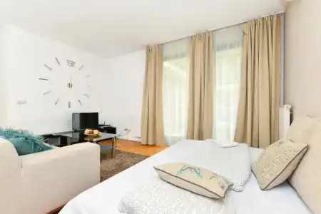 Quality Point Apartments 0-24 reception - 47