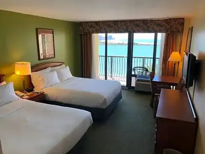 Holiday Inn & Suites Clearwater Beach by IHG - 79