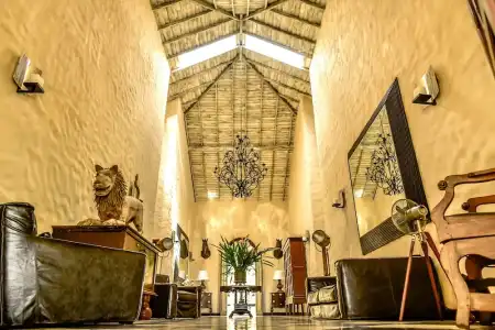 Pedlars Manor - 1