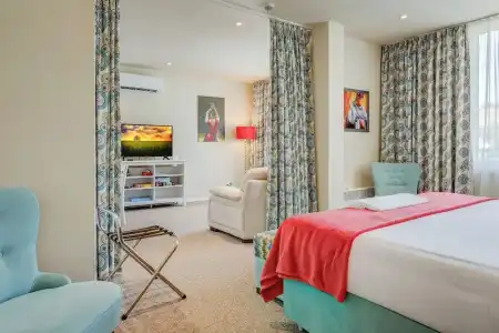 City Boutique Inn - 68