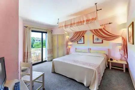 Grand Smeraldo Beach - 25