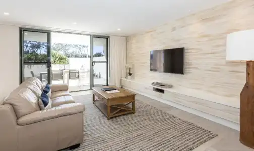 Bay Royal Apartments - 208