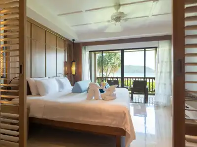 Katathani Phuket Beach Resort - 8