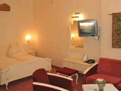 Pertschy Palais - 3