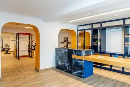 Cresanto Luxury Suites - 11