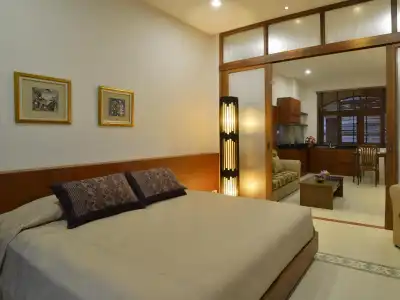 The Golden Wells Residence - 28