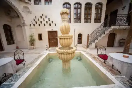 Hayatli Konak - 25