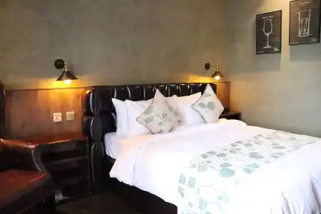 CHECK inn Phnom Penh BKK 1 - 5