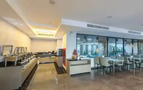Arista Ubon - 11