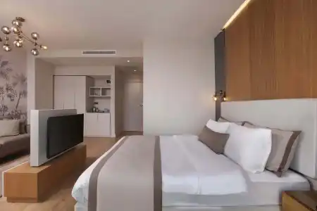 The Pearl Suites - 35
