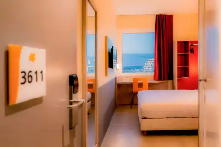 Première Classe Casablanca Centre Ville - 30