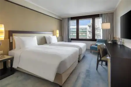 Hilton Geneva and Conference Centre - 24