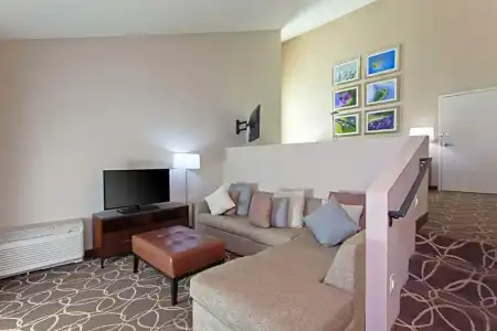 Hilton Garden Inn Marina Del Rey - 81