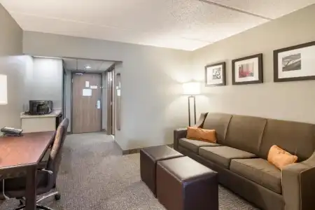 Comfort Suites Austin Airport - 59