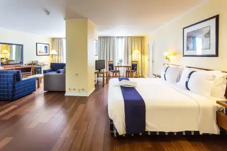 Holiday Inn Lisbon by IHG - 102