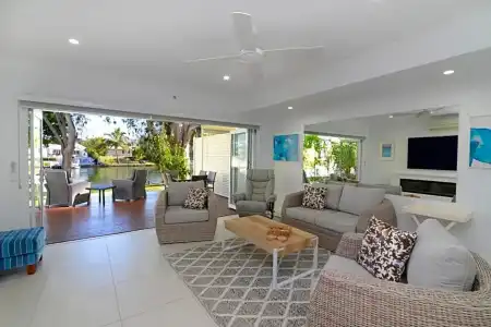 Noosa Entrance Waterfront Resort - 431