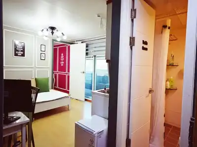 Han River Residence & Guesthouse in Seoul - 97